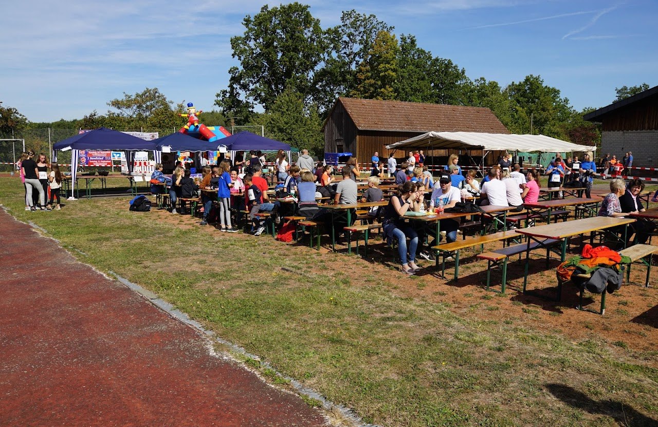 Bild vom 11. Benefizlauf im Jahr 2019. Dies ist das 67. Bild.